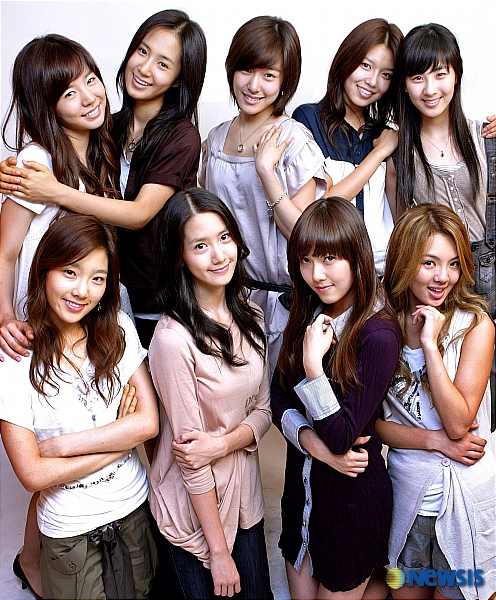 The nine members of Girls' Generation are Hyoyeon,